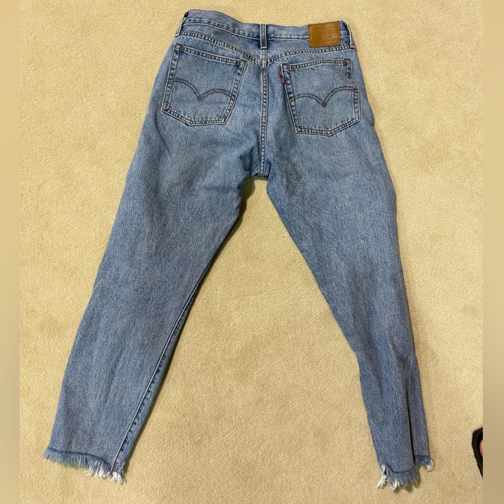 Levi’s wedgie fit size 29